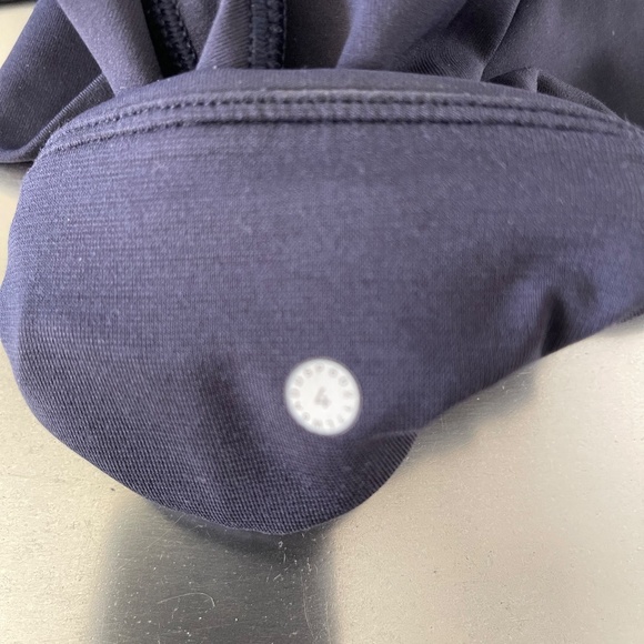 Lululemon Train Times  cropped leggings Midnight Navy size 4 - Picture 4 of 5